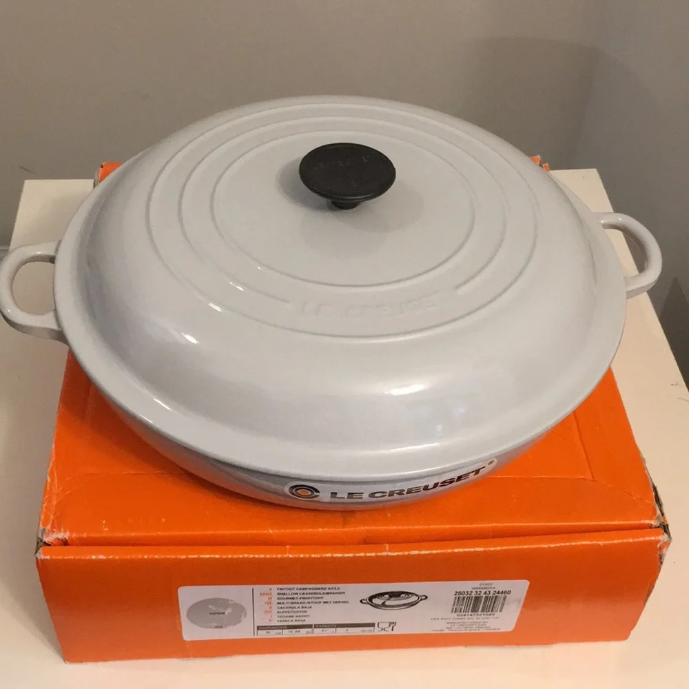 Le Creuset brand new